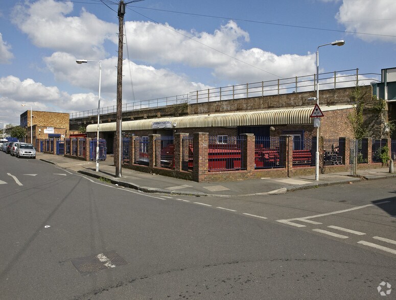 370-379 Station Rd, London en alquiler - Foto del edificio - Imagen 3 de 5