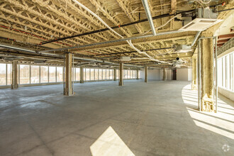 135 N Meramec Ave, Clayton, MO en alquiler Foto del interior- Imagen 2 de 8