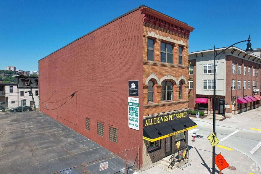 2429 E Carson St, Pittsburgh, PA en alquiler - Foto del edificio - Imagen 2 de 9