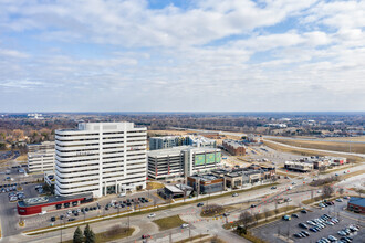 888 W Big Beaver Rd, Troy, MI - vista aérea  vista de mapa - Image1