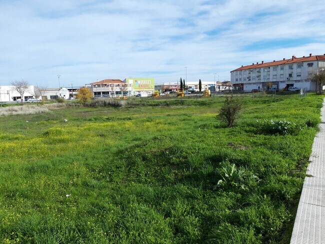 Más detalles de Calle Don David González, Navalmoral de la Mata - Terreno en venta