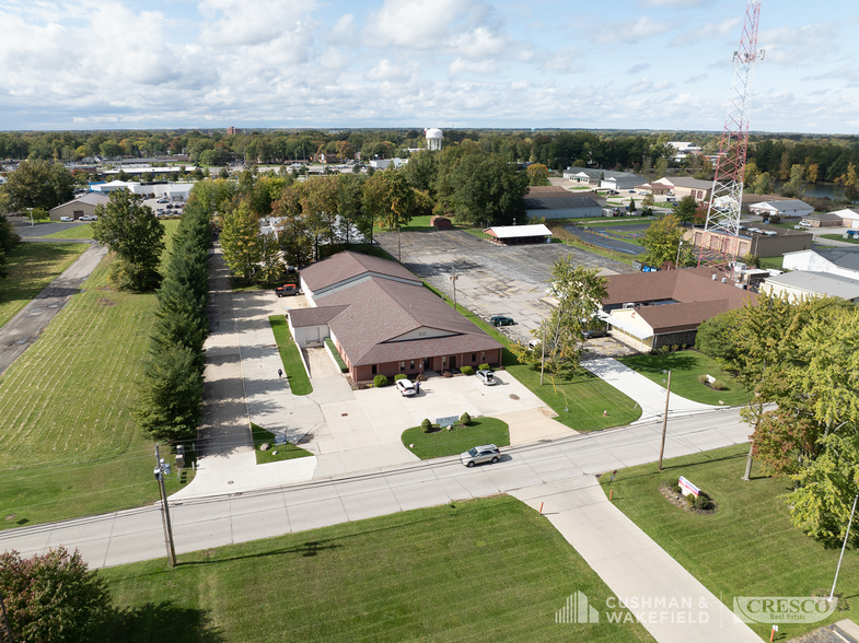 561 Ternes Ln, Elyria, OH en alquiler - Vista aérea - Imagen 3 de 9