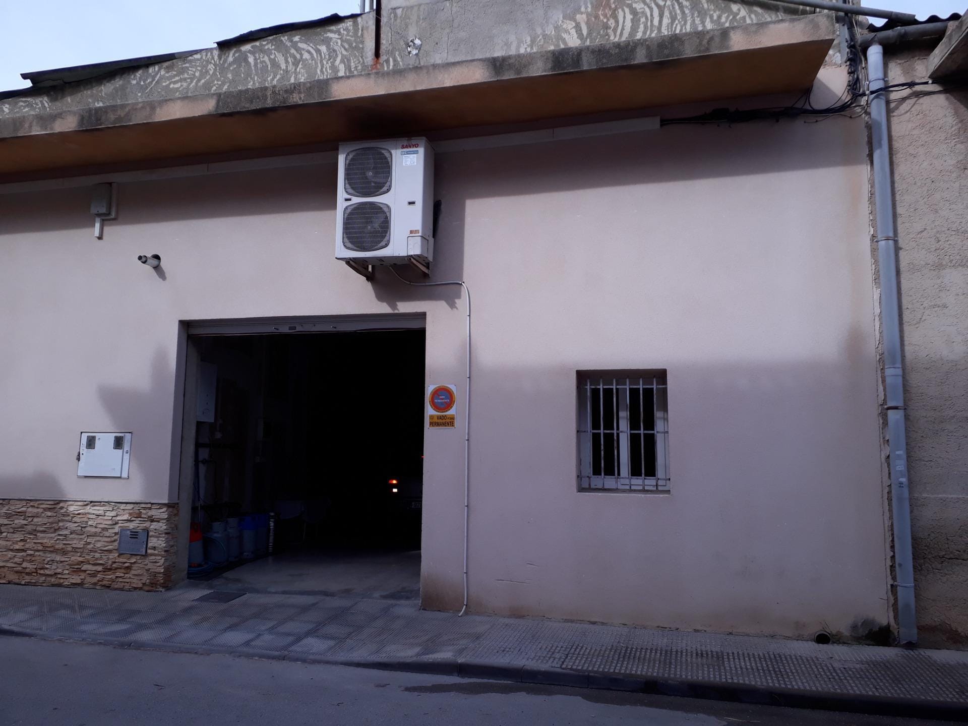 Local en Cox en venta Foto del edificio- Imagen 1 de 4