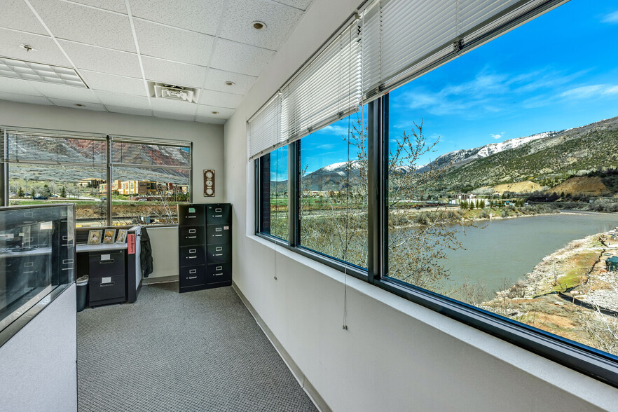 201 Centennial Dr, Glenwood Springs, CO en venta - Foto del interior - Imagen 1 de 41