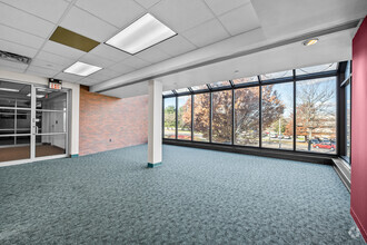 1100 Berkshire Blvd, Wyomissing, PA en alquiler Foto del interior- Imagen 1 de 8