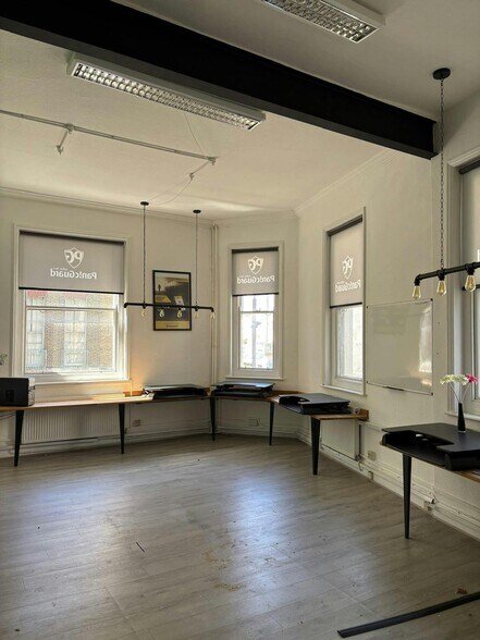 22 Warren St, London en alquiler - Foto del edificio - Imagen 3 de 9