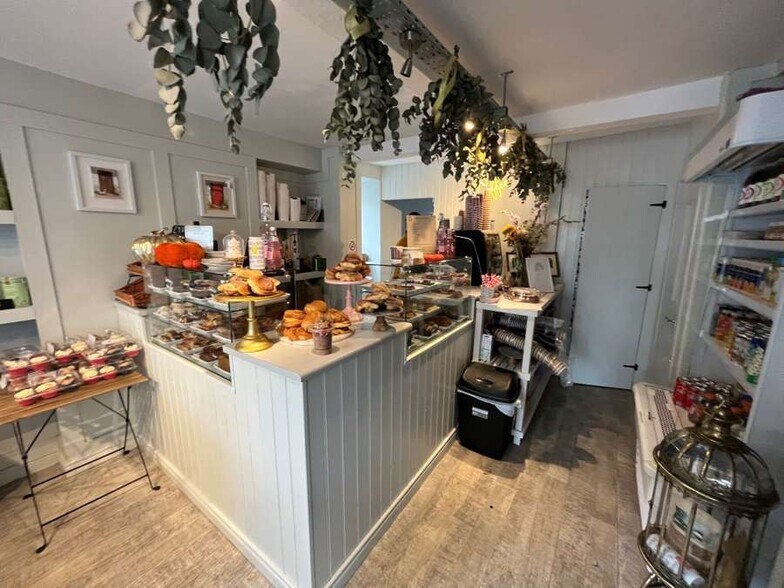 2 The Diamond, Enniskillen en venta - Foto del edificio - Imagen 3 de 4