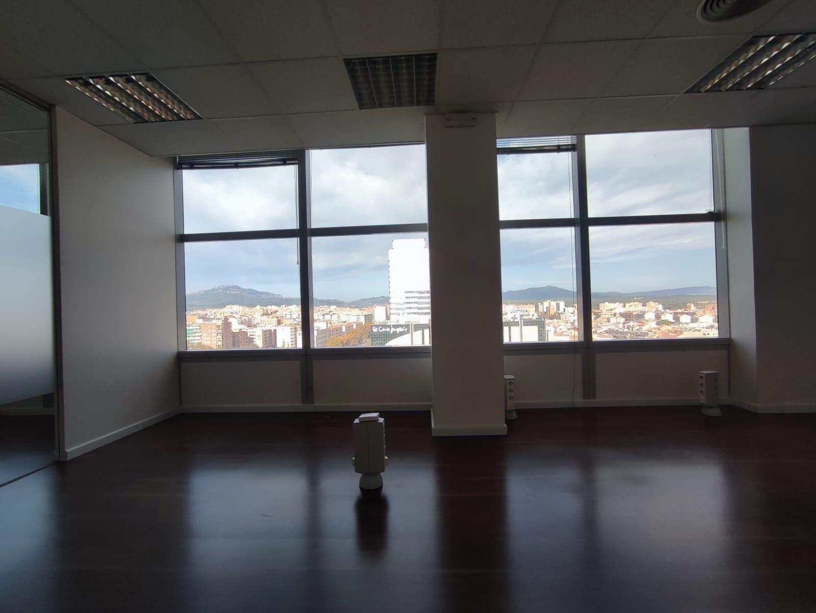 Oficina en Sabadell, Barcelona en venta Foto del interior- Imagen 1 de 2