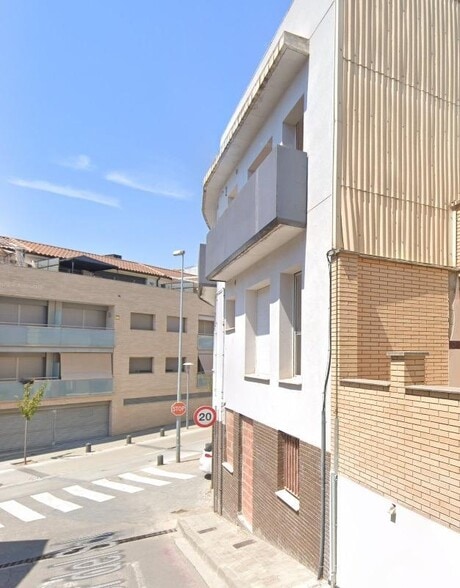 Edificio residencial en Vilanova del Camí, Barcelona en venta - Foto del edificio - Imagen 2 de 3