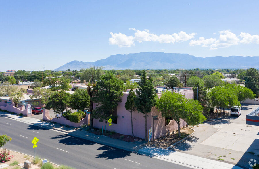 4004 Carlisle Blvd NE, Albuquerque, NM en alquiler - Foto del edificio - Imagen 2 de 4