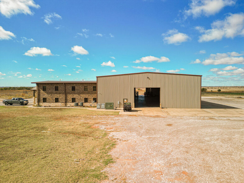 7604 S Highway 132, Drummond, OK en venta - Foto del edificio - Imagen 3 de 34