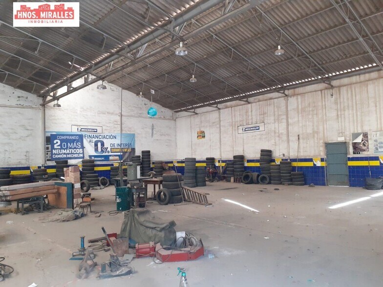 Nave en Almoradí en venta - Foto del interior - Imagen 1 de 4