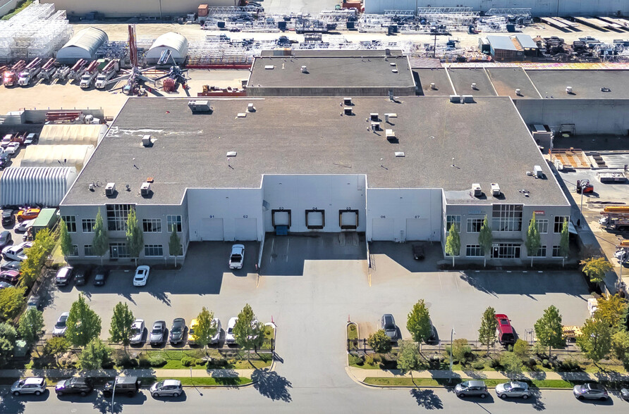 1658 Industrial Ave, Port Coquitlam, BC en venta - Foto del edificio - Imagen 3 de 12