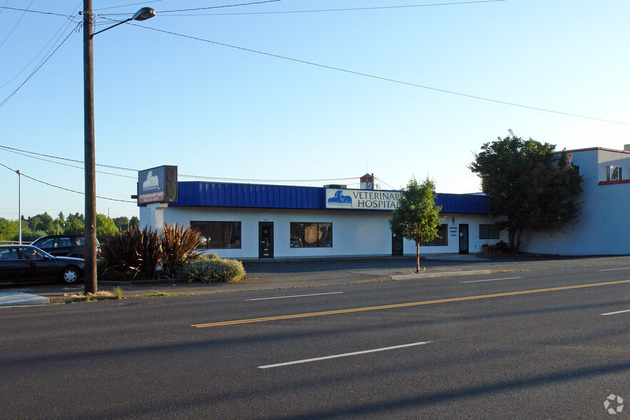 2935-2945 NE Sandy Blvd, Portland, OR en venta - Foto del edificio - Imagen 2 de 12