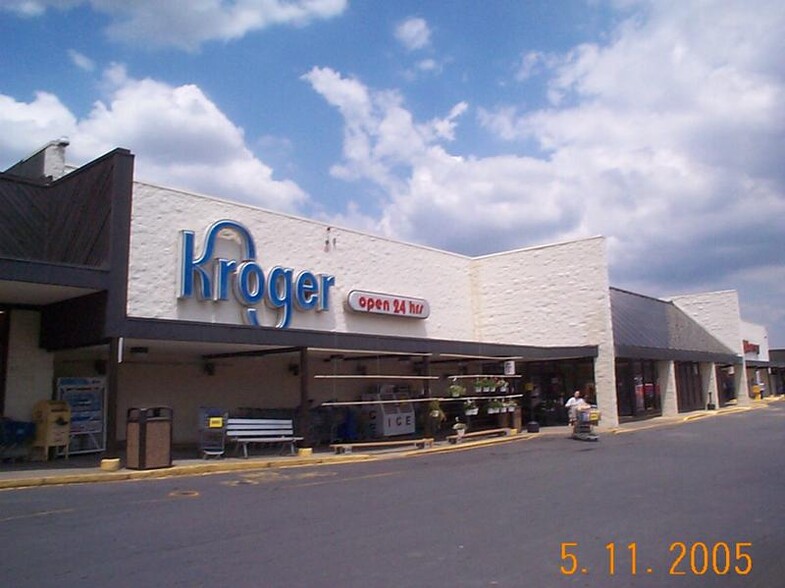 800 Robert C Byrd Dr, Crab Orchard, WV en alquiler - Foto del edificio - Imagen 2 de 6