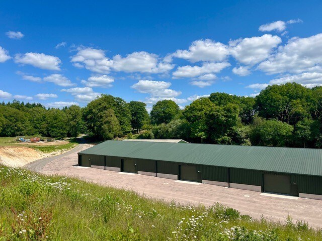 Yard 5A Church Farm, Lasham, Alton Road, Lasham en alquiler Vista aérea- Imagen 1 de 2