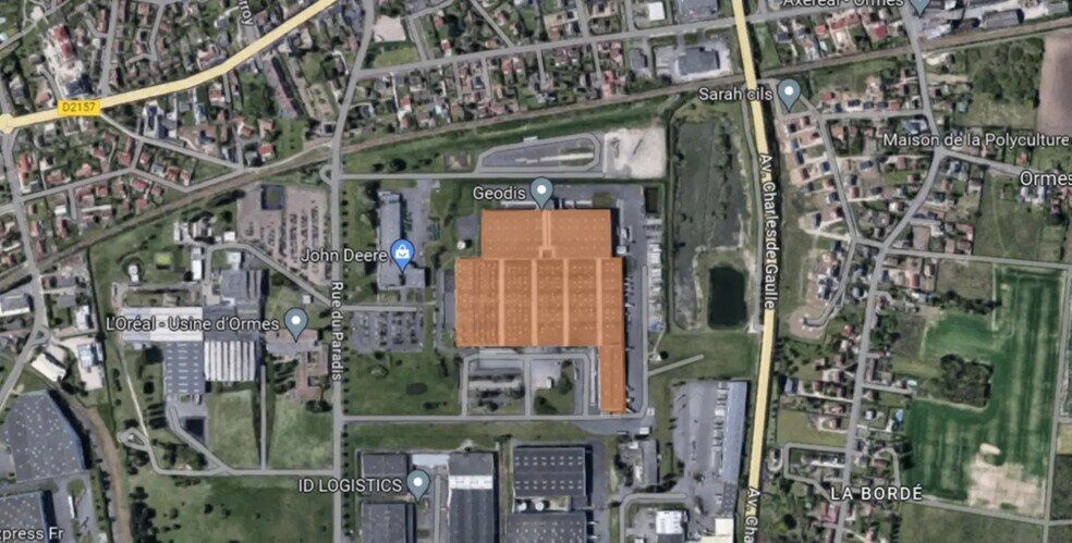 25 Rue  Du Paradis, Ormes en alquiler - Foto del edificio - Imagen 3 de 3