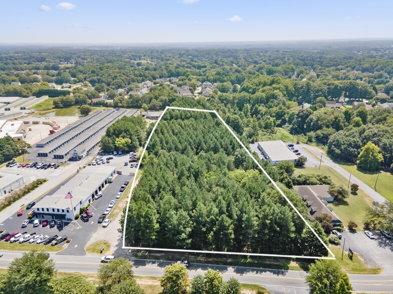 1244 E Butler Rd, Greenville, SC en venta - Foto del edificio - Imagen 1 de 26