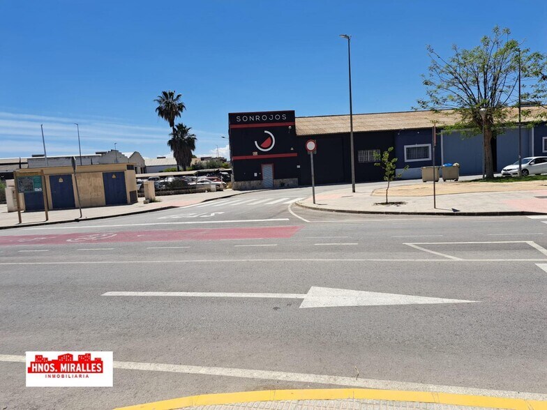 Nave en Almoradí en venta - Foto del edificio - Imagen 2 de 2
