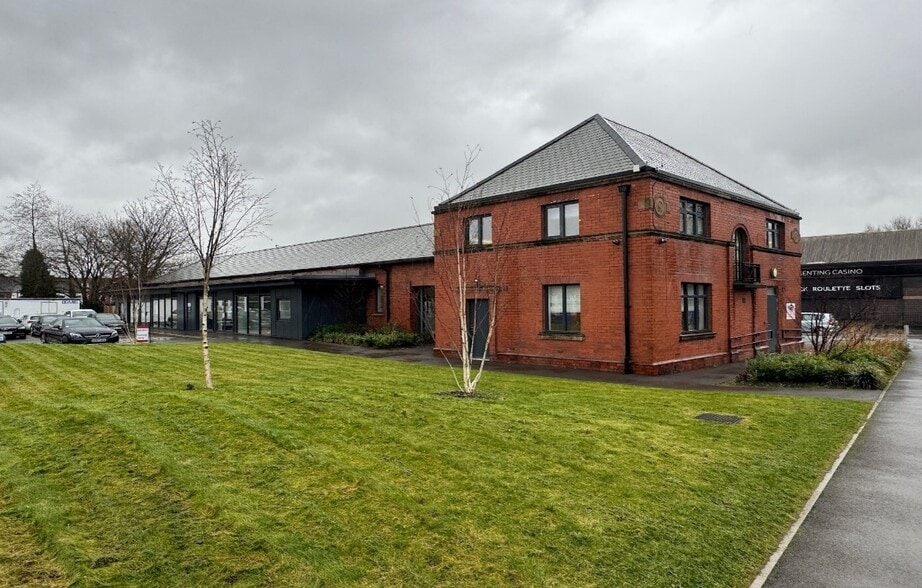 Cromwell Rd, Salford en alquiler - Foto del edificio - Imagen 2 de 7