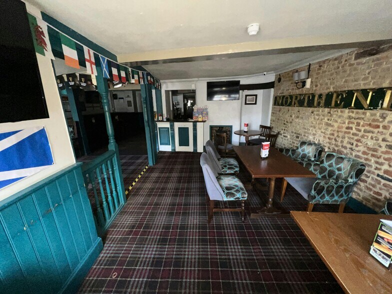 86-88 Northgate St, Gloucester en venta - Foto del edificio - Imagen 3 de 8