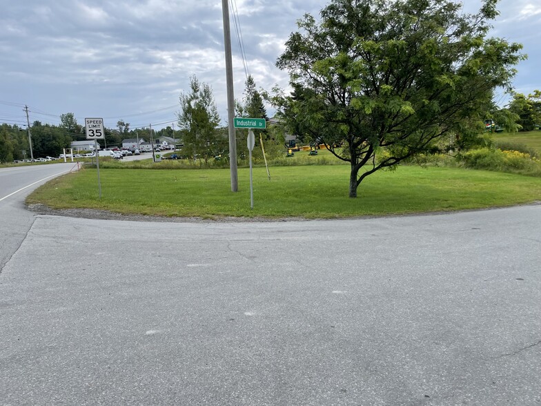 11 Industrial Dr, Newport, VT en venta - Otros - Imagen 2 de 12