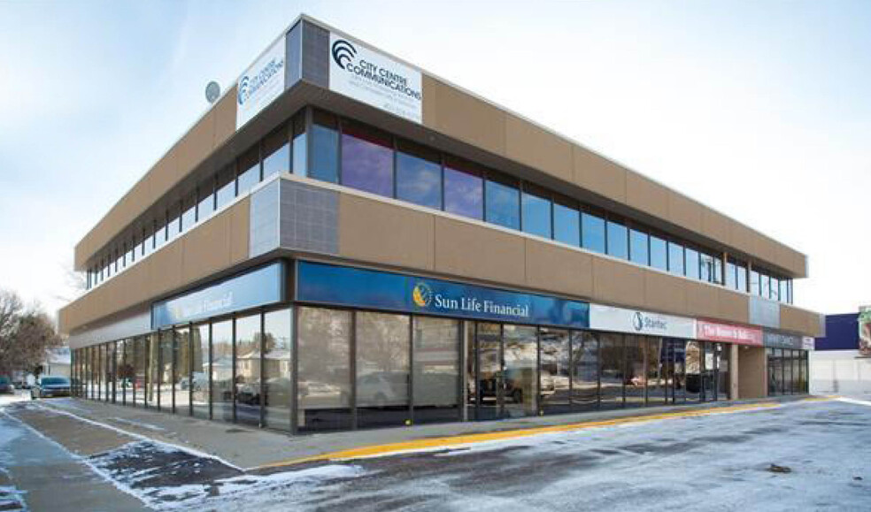 1111 Kingsway Av SE, Medicine Hat, AB en venta - Foto del edificio - Imagen 1 de 4