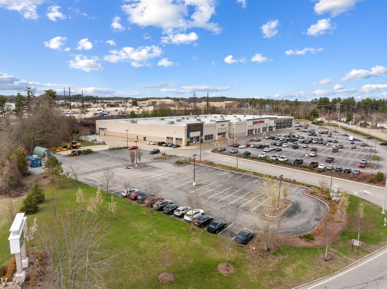 725 Huse Rd, Manchester, NH en alquiler - Foto del edificio - Imagen 2 de 5