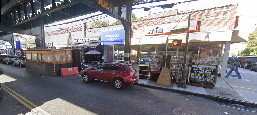 8401-8429 Roosevelt Ave, Jackson Heights, NY en venta - Foto del edificio - Imagen 1 de 10