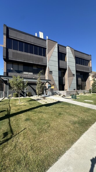 3098 S Highland Dr, Salt Lake City, UT en alquiler - Foto del edificio - Imagen 3 de 18