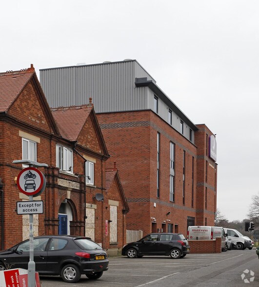 Fred Archer Way, Newmarket en alquiler - Foto del edificio - Imagen 3 de 7