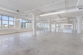 37-18 Northern Blvd, Long Island City, NY en alquiler Foto del interior- Imagen 2 de 12