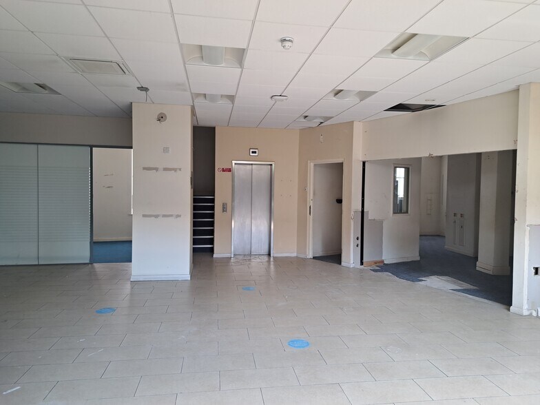 65-66 Market Pl, Chippenham en venta - Foto del edificio - Imagen 3 de 4