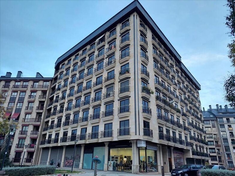 Local en Ourense en venta - Foto del edificio - Imagen 2 de 17