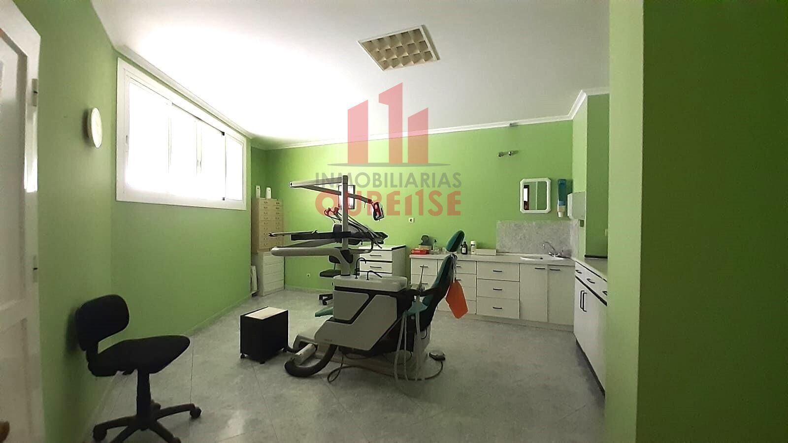 Local en San Cibrao das Viñas en venta Foto del edificio- Imagen 1 de 3
