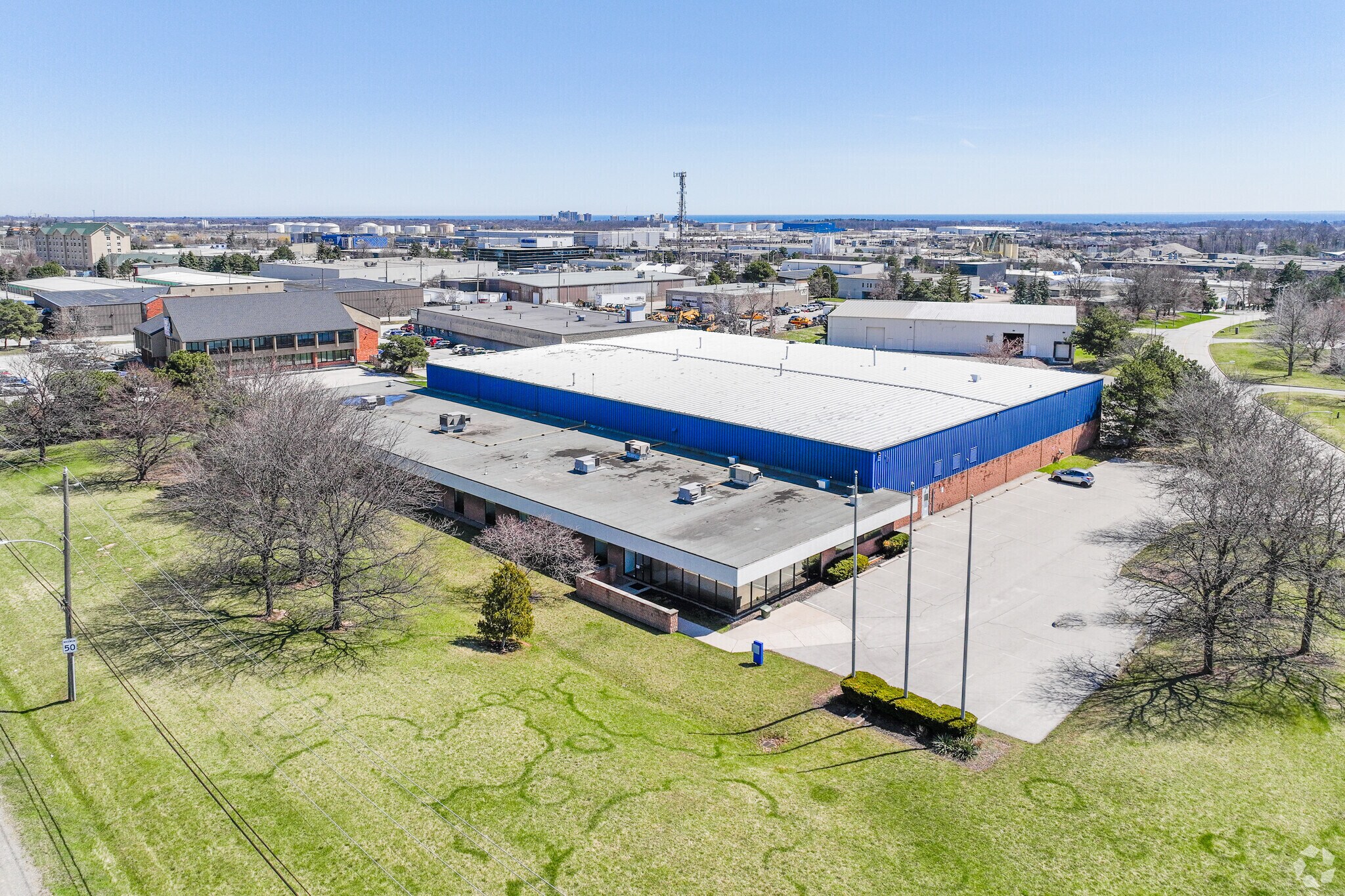 5330 S Service Rd, Burlington, ON en alquiler Foto del edificio- Imagen 1 de 3