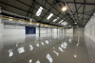 Más detalles de Corporation Rd, Manchester - Nave en alquiler