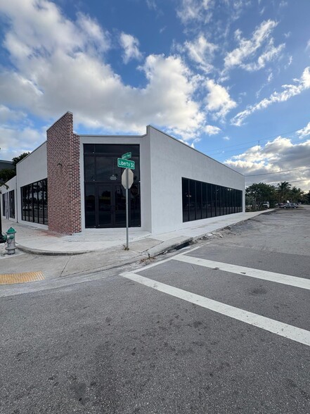 2215 N Federal Hwy, Hollywood, FL en alquiler - Foto del edificio - Imagen 1 de 20