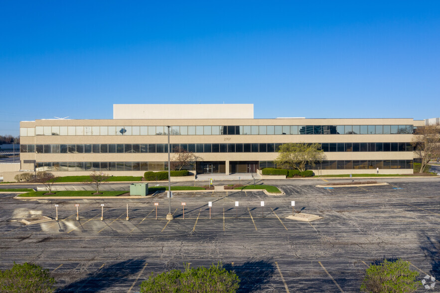 2707 Butterfield Rd, Oak Brook, IL en alquiler - Foto del edificio - Imagen 3 de 18