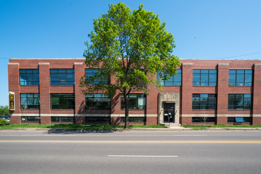 1621-1701 E Hennepin Ave, Minneapolis, MN en alquiler - Foto del edificio - Imagen 2 de 25