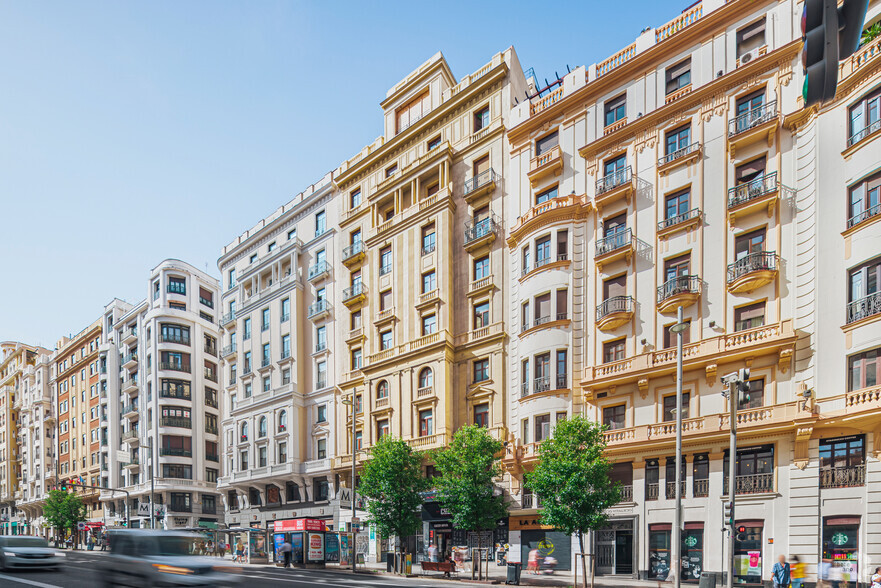 Calle Gran Vía, 71, Madrid, Madrid en alquiler - Foto del edificio - Imagen 2 de 3