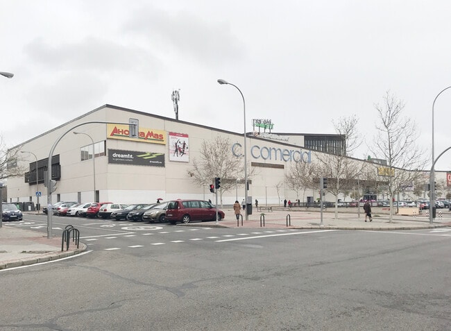 Más detalles de Calle Bulevar de Jose Prat, 35, Madrid - Local en alquiler