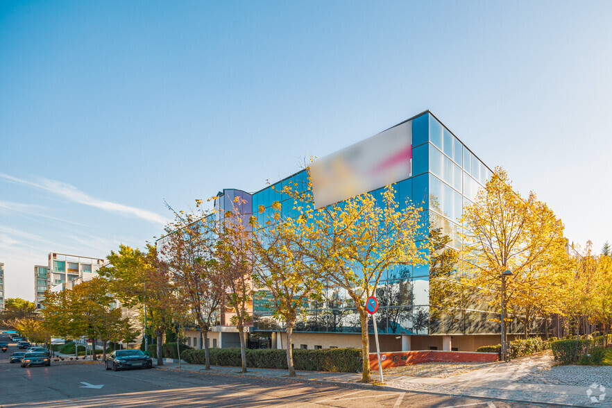 Calle Isla del Hierro, 5, San Sebastián De Los Reyes, Madrid en alquiler - Foto del edificio - Imagen 1 de 10