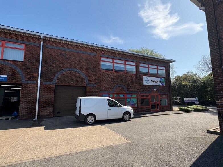 3 Canada Close, Banbury en alquiler - Foto del edificio - Imagen 3 de 12