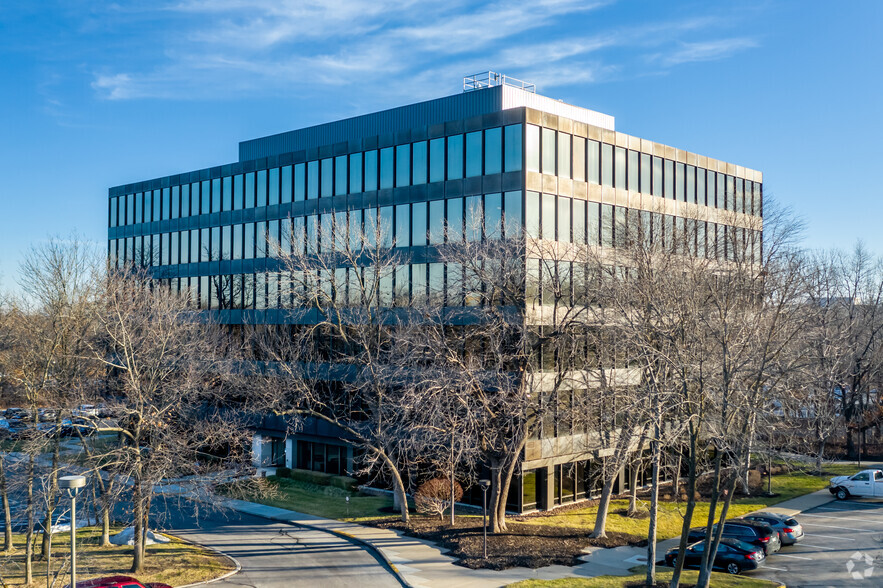 9393 W 110th St, Overland Park, KS en alquiler - Foto del edificio - Imagen 2 de 7