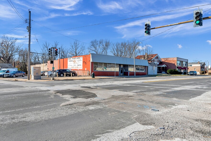 6608 West Florissant Ave, Jennings, MO en venta - Foto del edificio - Imagen 3 de 13