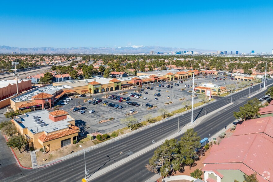 2241-2277 N Green Valley Pky, Henderson, NV en alquiler - Foto del edificio - Imagen 3 de 18