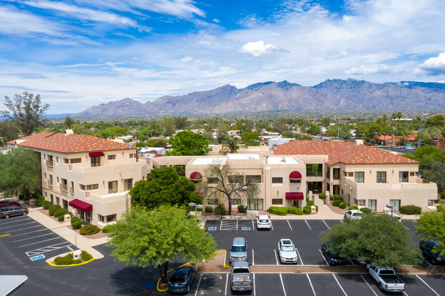 1661 N Swan Rd, Tucson, AZ en alquiler - Foto del edificio - Imagen 1 de 4