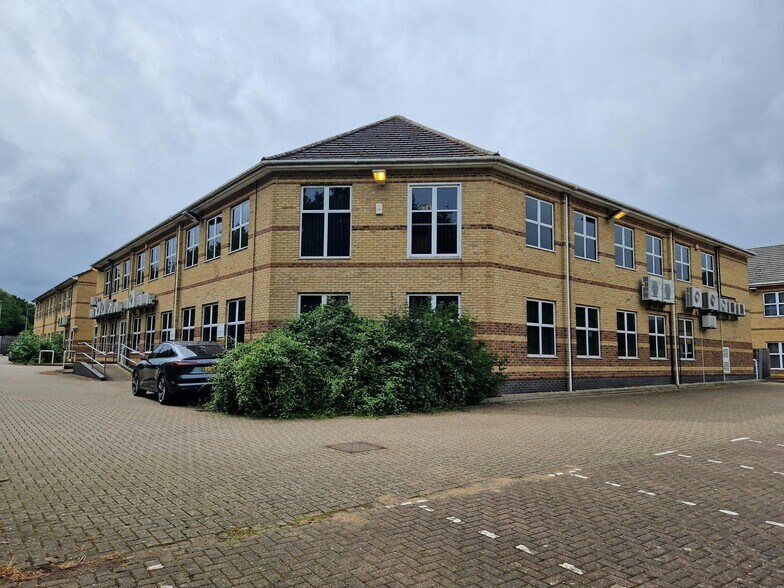 Rutherford Clos, Stevenage en venta - Foto del edificio - Imagen 3 de 19