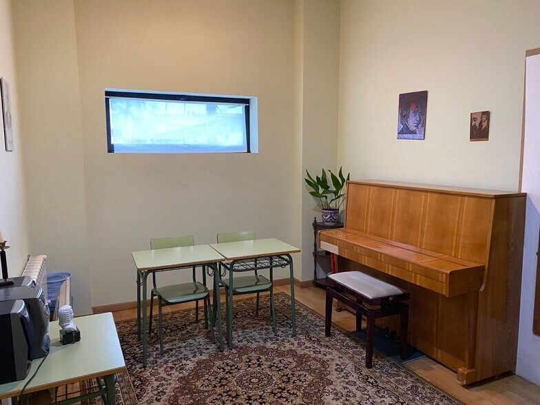 Local en Santiago de Compostela, La Coruna en venta - Foto del interior - Imagen 2 de 34